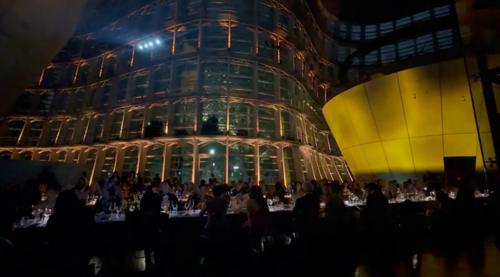Warm color phase of the Bvlgari Kaleidos light show