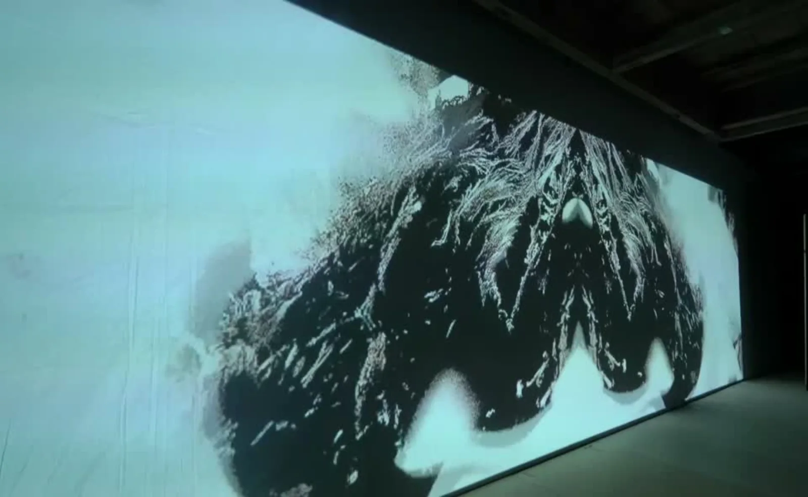 Ink-inspired projection mapping for a Kabuki theatre in Gunma